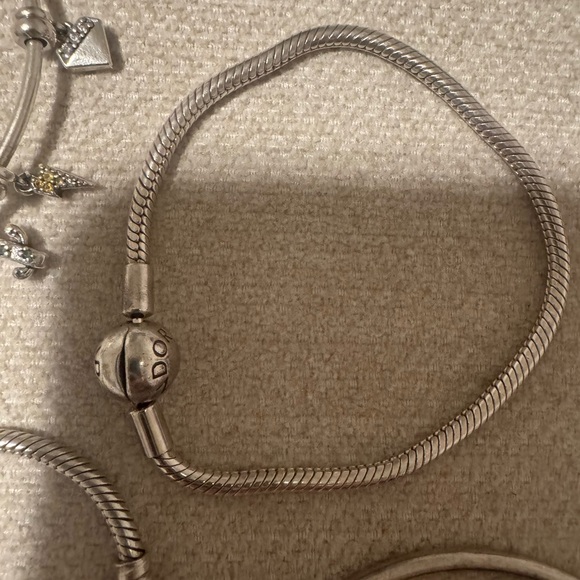 Pandora Bracelets - Picture 4 of 9